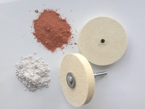 Glass scratch removal kit with felt wheels, mandrel, pumice and cerium oxide powder